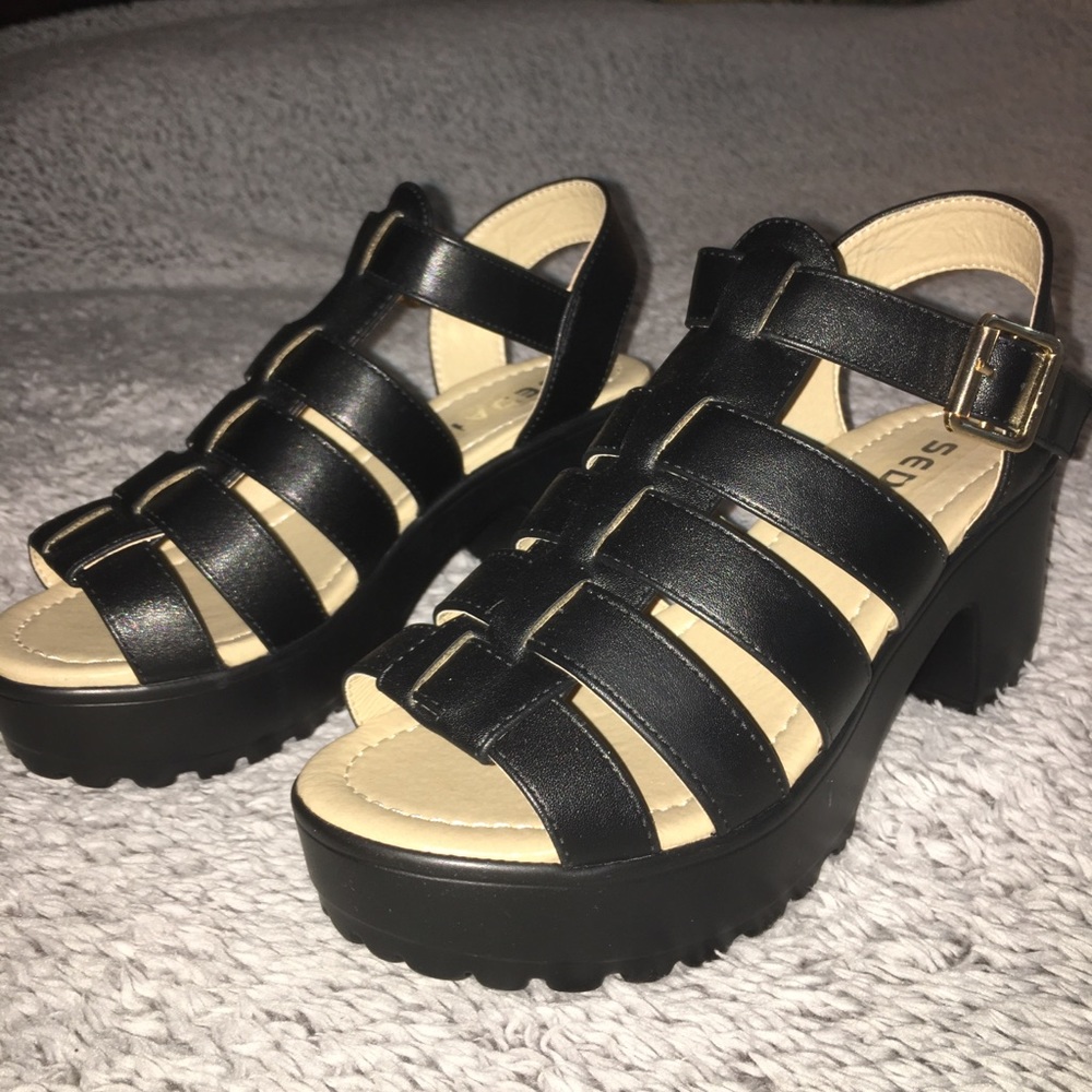 black chunky heels